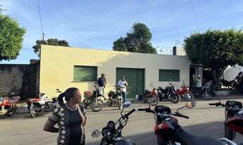 Imagem 3: Vendo ou troco ponto próximo a cemitério local