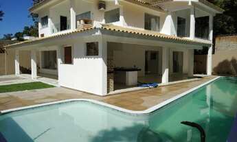 Imagem: Casa contemporânea, próxima ao centro