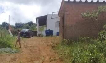 Imagem 5: Terreno com uma casa e galpão