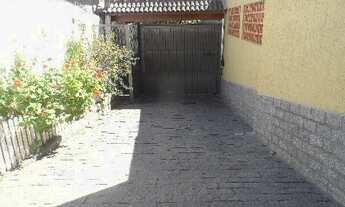 Imagem: Sobrado Amplo Espaço - Bem Localizado