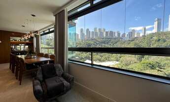 Imagem 2: Apartamento para venda possui 303 metros quadrados com 4 quartos em Vale do Sereno - Nova