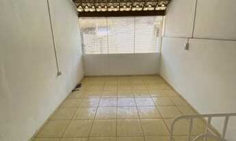 Imagem 2: Oportunidade,casa geminada indvl, no bairro lagoinha leblon,aind,com suite e varanda