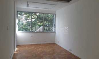 Imagem: Apartamento dois quartos, com dependência