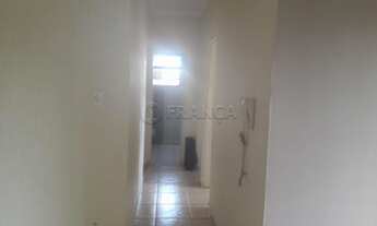 Imagem 2: Jacareí - Apartamento Padrão - Jardim Califórnia