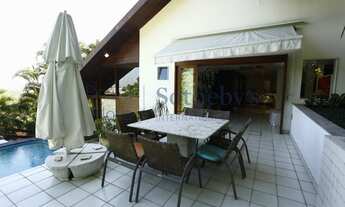 Imagem 7: Casa integrada á natureza em localização cobiçada