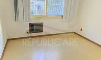 Imagem 3: PORTO ALEGRE - Apartamento Padrão - Azenha