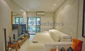 Imagem: Flat reformado em residencial com serviços