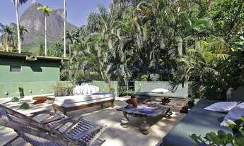 Imagem: Casa de condomínio próxima à Praia de