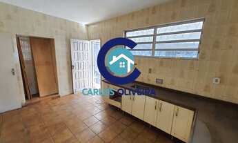 Imagem 5: Vendo 2 casas amplas no mesmo terreno com piscina vaga de garagem 245m² de área construída