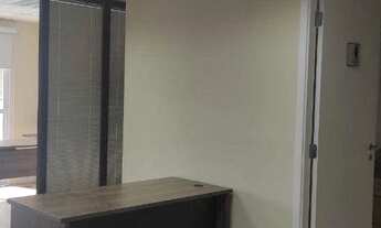 Imagem 3: Excelente sala comercial toda mobiliáda já pronta para escritório ,com luminárias e divis