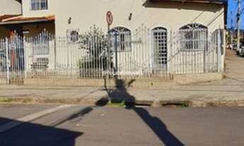 Imagem: Casa à venda, 3 quartos, 1 suíte, 3 vagas