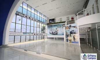 Imagem 3: Prédio comercial de esquina na Av Dom Pedro I