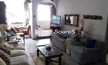 Imagem 2: Apartamento com três quartos em Copacabana. Rua Xavier da Silveira