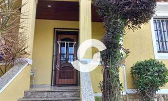 Imagem 2: Casa com 3 dormitórios à venda, 309 m² por R$ 900.000,00 - Largo do Barradas - Niterói/RJ