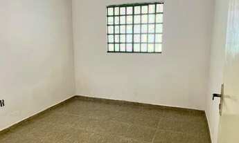 Imagem 7: Casa para alugar com vaga para 02 carros e quintal na Anhanguera B