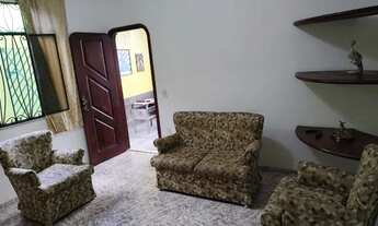 Imagem 6: Casa mobiliada com 3 qts, sendo 1 suíte, 2 salas, hall de entrada conforme a descrição