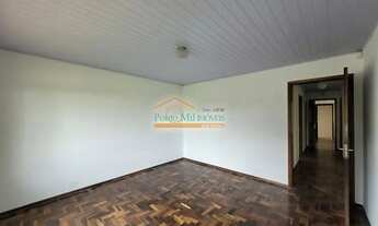 Imagem 7: CASA com 3 dormitórios para alugar com 150m² por R$ 2.000,00 no bairro Santa Felicidade