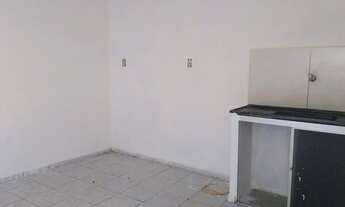 Imagem 2: CASA C/PRIMEIRO ANDAR!! 4/QUARTOS E GARAGEM 175 MIL