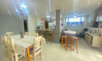 Imagem 6: Sobrado com 2 Apartamentos total de 6 Quartos no Centro de Guaratuba