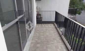 Imagem 2: Apartamento a venda em Vila Valqueire, com 65 m2. Localização privilegiada, próximo a praç