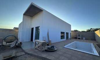 Imagem 2: Casa em fase final de acabamento