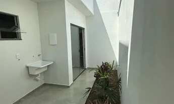 Imagem 3: C100 - Casa com dois dormitórios em rua plana