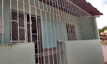 Imagem: Vendo casa de três quartos no jacintinho