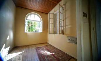 Imagem 2: Casa para Aluguel - Floresta, 4 Quartos, 308 m2