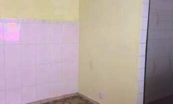 Imagem 2: Alugo em Bento Ribeiro, casa de vila, 1 quarto, varanda, perto comércio e transporte