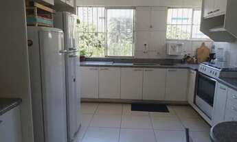 Imagem 2: Casa para venda tem 60 metros quadrados com 2 quartos em Centro - Biritiba-Mirim - SP