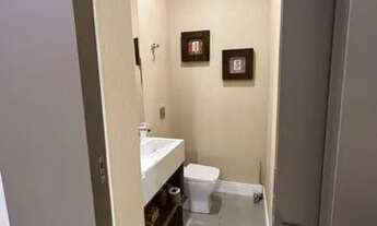 Imagem 6: Casa de condomínio para venda tem 340 metros quadrados com 3 quartos