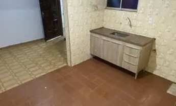 Imagem 2: Apartamento para aluguel possui 48 metros quadrados com 2 quartos COHAB ao lado da estação