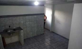 Imagem 2: ALUGA-SE UMA CASA NO 1° ANDAR | R$550,00