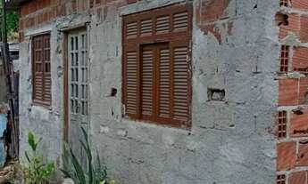 Imagem 2: Vende-se casa no barro