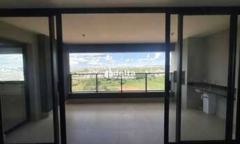Imagem 4: Apartamento com 4 suítes, disponível para venda no bairro Jardim Karaíba em Uberlândia-MG