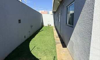 Imagem 3: Casa Vale do Sol de esquina com quintal , Anápolis