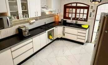 Imagem 3: CASA À VENDA/LOCAÇÃO - 3 SUÍTES - 320M² A.C, 320M² A.T - R$ 1.000.000,00/ R$ 6.000,00 - JA