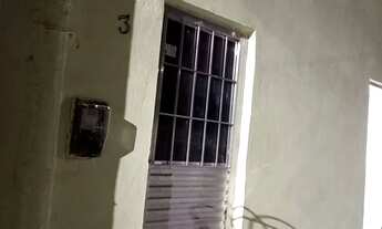 Imagem: Casa pequena. CONJ. GURIATA,FORENE