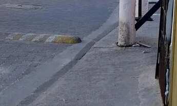 Imagem 2: Duas cada pra vender cem mil