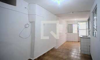 Imagem 2: Casa à Venda - Vila Guilhermina, 8 Quartos, 816 m2