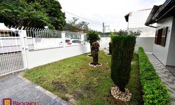 Imagem 3: Casa de 3 quartos para alugar no bairro Ingleses Do Rio Vermelho