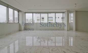 Imagem 6: Apartamento amplo em prédio tradicional