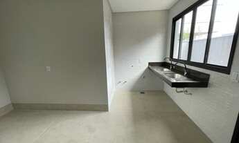 Imagem 7: Casa térrea 04 suites condomínio portal do sol green