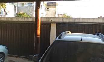 Imagem 2: Casa de 2Q e garagem na Estacao