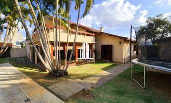 Imagem 7: Maravilhosa casa no Residencial 3 com 1033 metros de área total, 04 dorm.(2 suítes) e sal