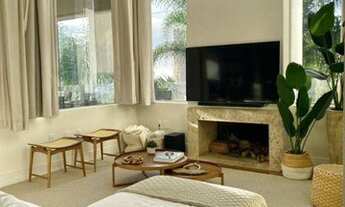 Imagem 5: Mansão com 4 Dormitórios com Piscina e Academia Privativas no Condominio Horizontal Praia