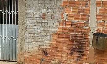 Imagem 2: Vende-se casa no bairro alto alegre enfrente do café contri