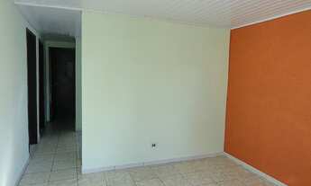 Imagem 2: Casa Residencial com 2 quartos para alugar por R$ 950.00, 76.10 m2 - FAZENDINHA - CURITIBA