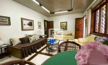 Imagem 2: Casa 06 quartos, 02 suítes, 06 vagas com 436m² no Bairro Belvedere