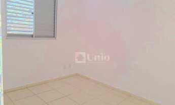 Imagem 5: Apartamento com 2 dormitórios para alugar, 46 m² por R$ 550,00/mês - Piracicamirim - Pirac